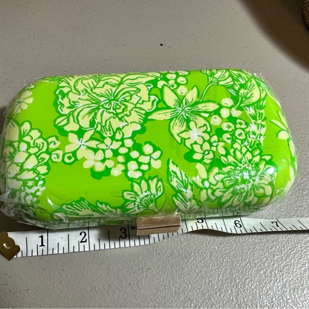 Brand New Lilly Clutch Purse